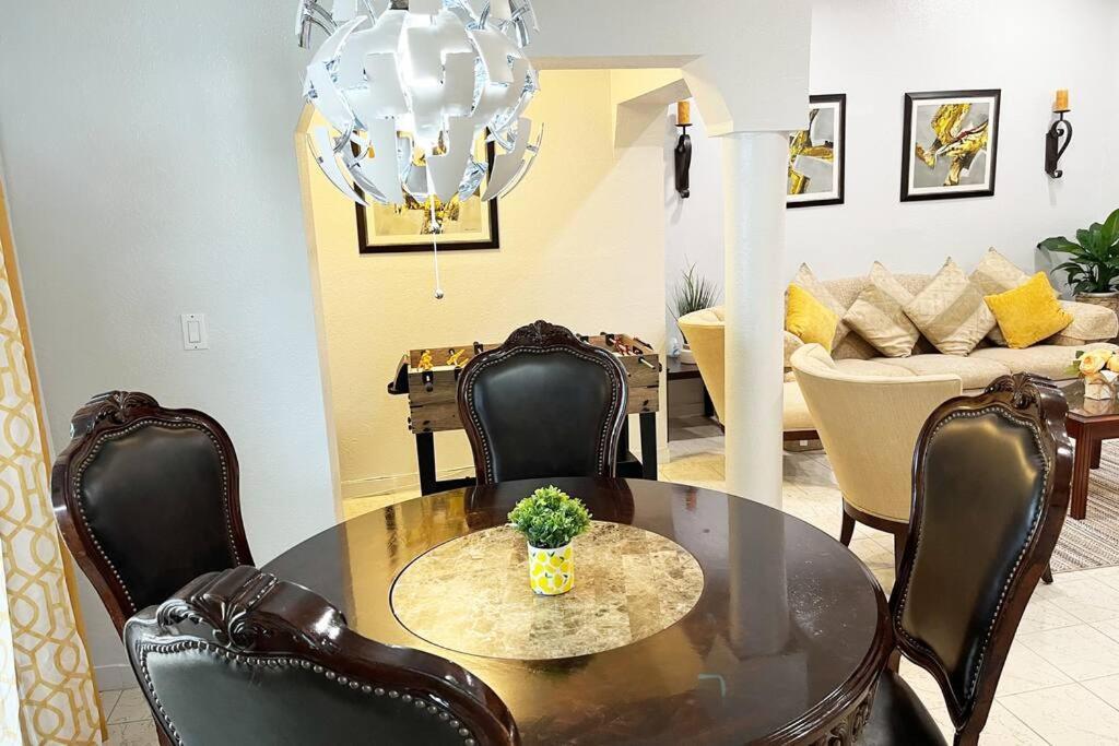 Amazing & Cozy Duplex Near Zoo Miami ! Villa Eksteriør bilde