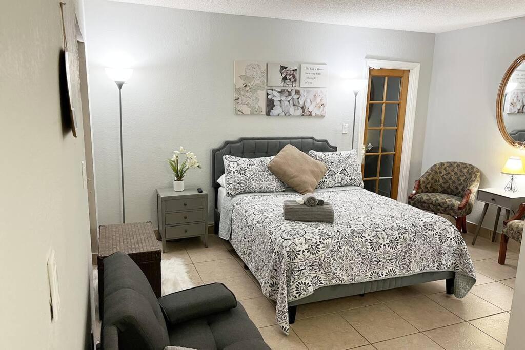 Amazing & Cozy Duplex Near Zoo Miami ! Villa Eksteriør bilde