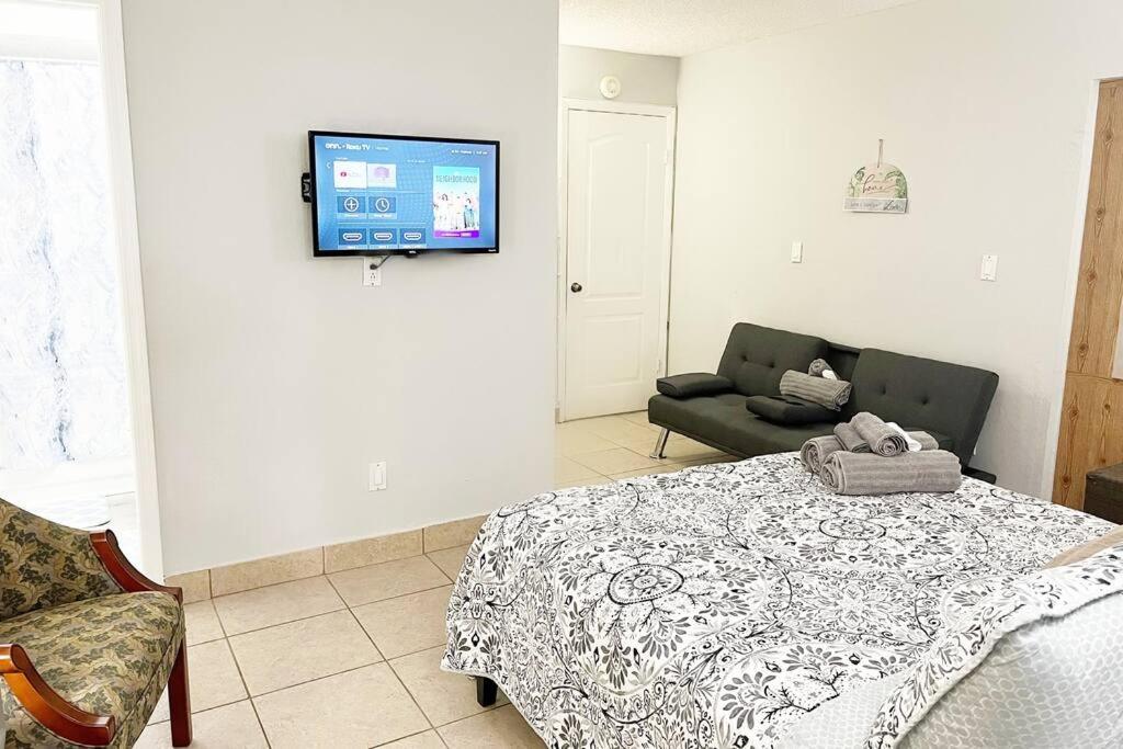 Amazing & Cozy Duplex Near Zoo Miami ! Villa Eksteriør bilde