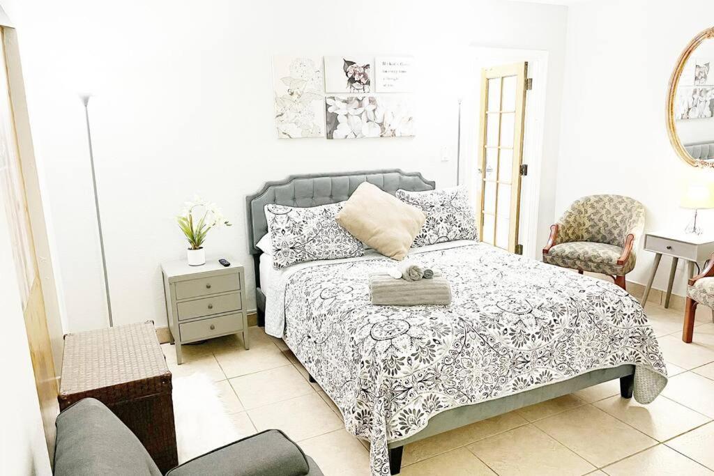 Amazing & Cozy Duplex Near Zoo Miami ! Villa Eksteriør bilde