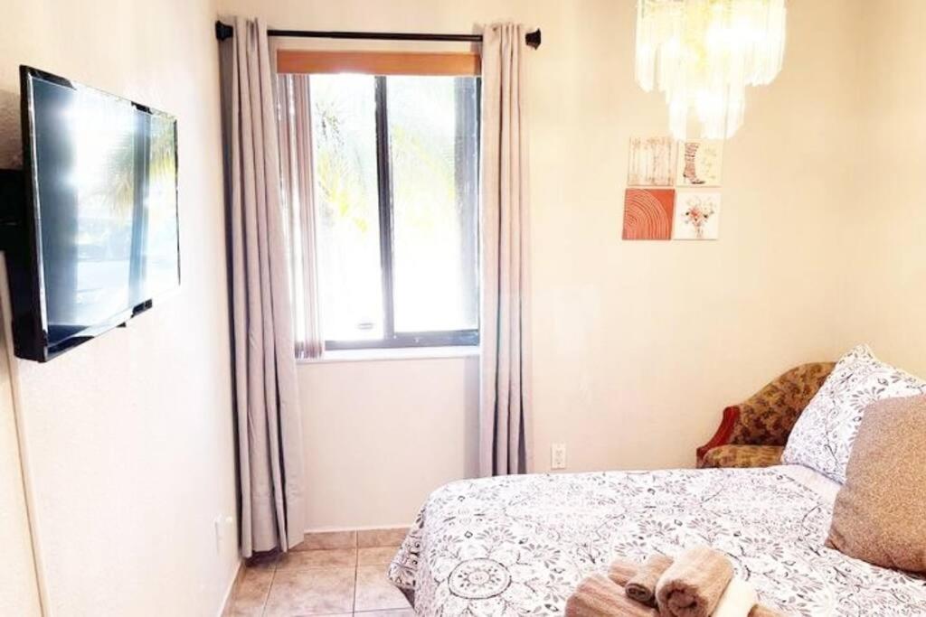 Amazing & Cozy Duplex Near Zoo Miami ! Villa Eksteriør bilde